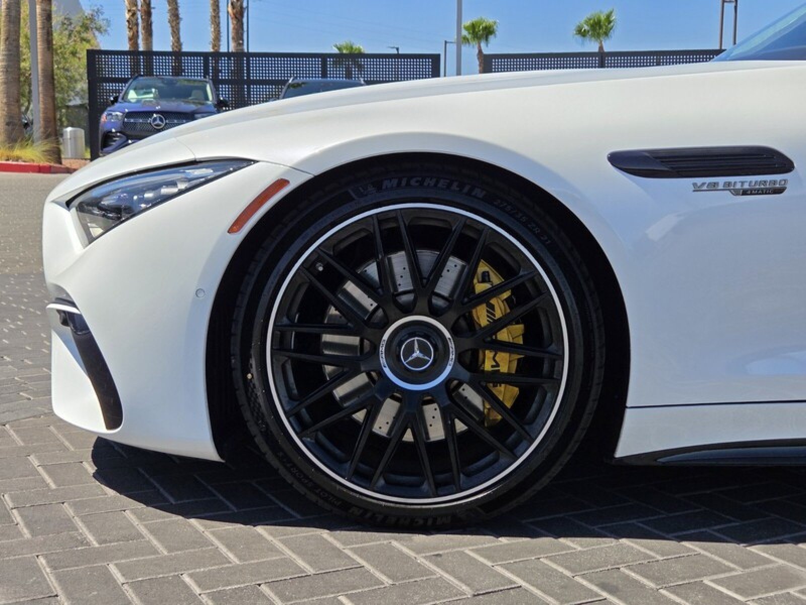 Certified Used 2022 MANUFAKTUR Moonlight White Metallic Mercedes-Benz AMG® SL 55 image 12