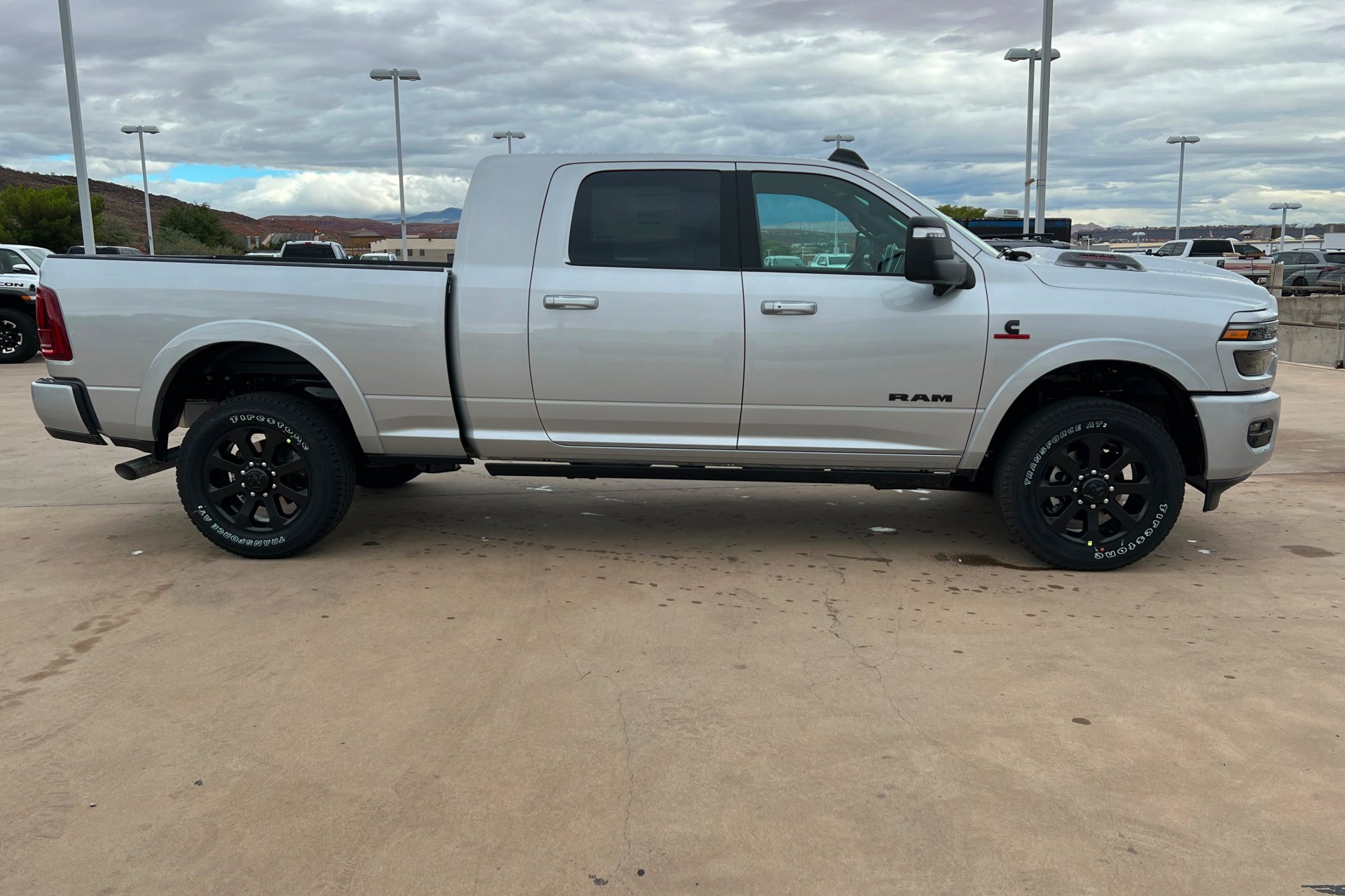 New 2027 Silver-Zynith Exterior Paint RAM Laramie image 7