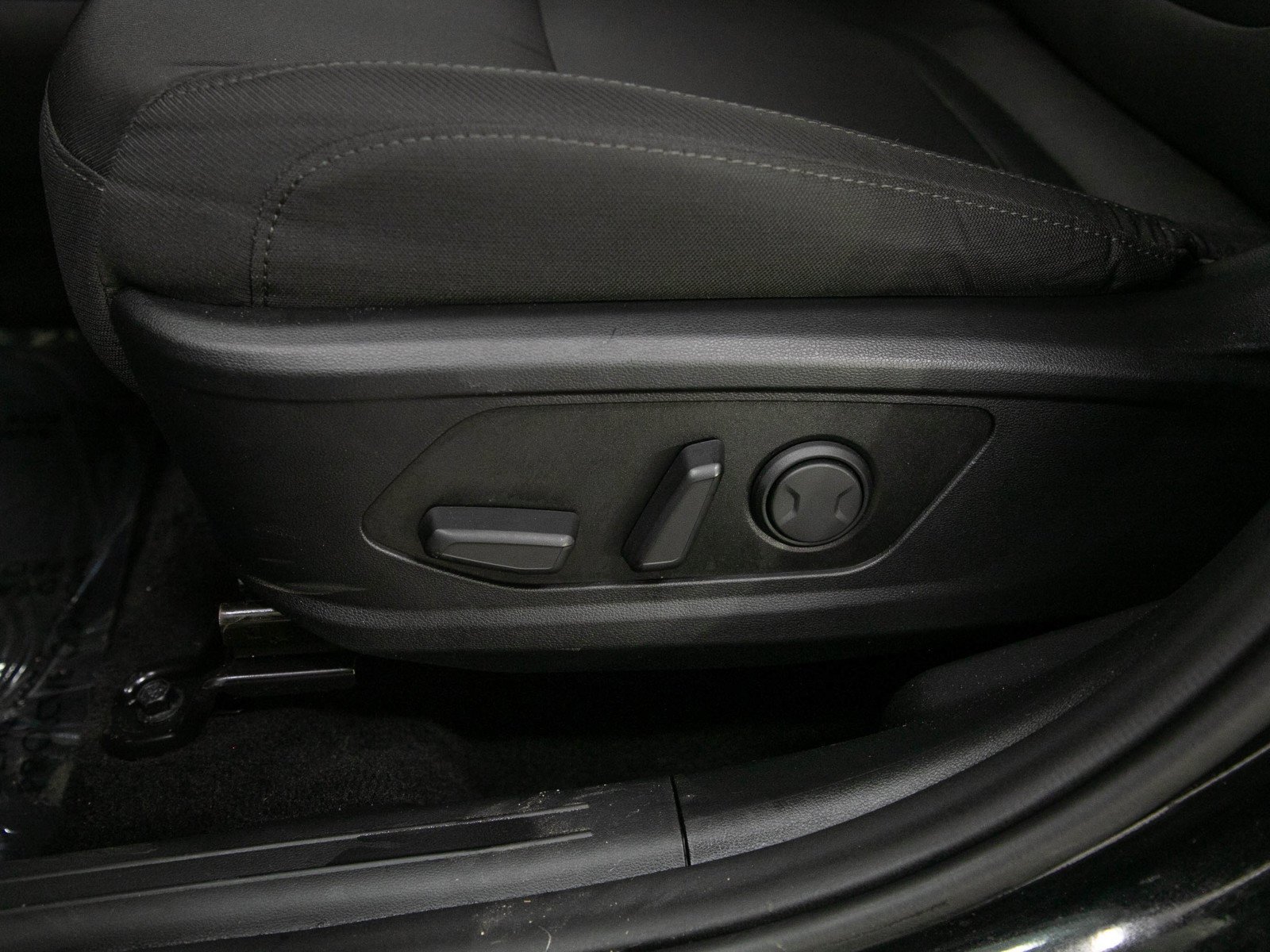 Used 2024 Black Pearl Hyundai SEL AWD *Ltd Avail* image 23