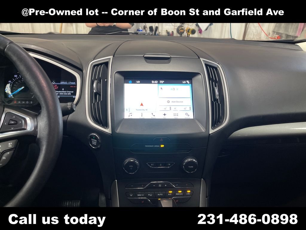 Used 2018 Gray Ford SEL image 18