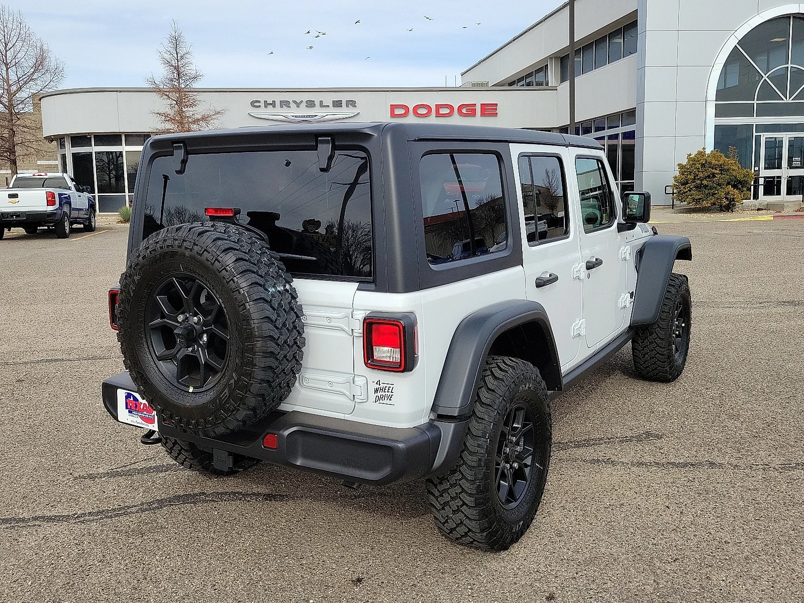 New 2026 PW7 Bright Whit Jeep 4-DOOR WILLYS image 4
