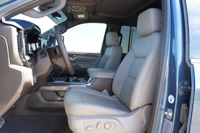 Used 2025 Blue Chevrolet LTZ image 10