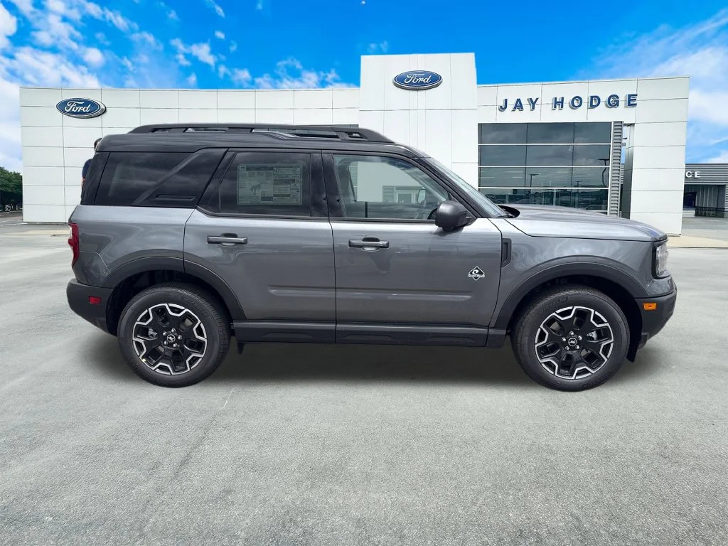 New 2026 Carbonized Gray Metallic Ford Outer Banks® image 8