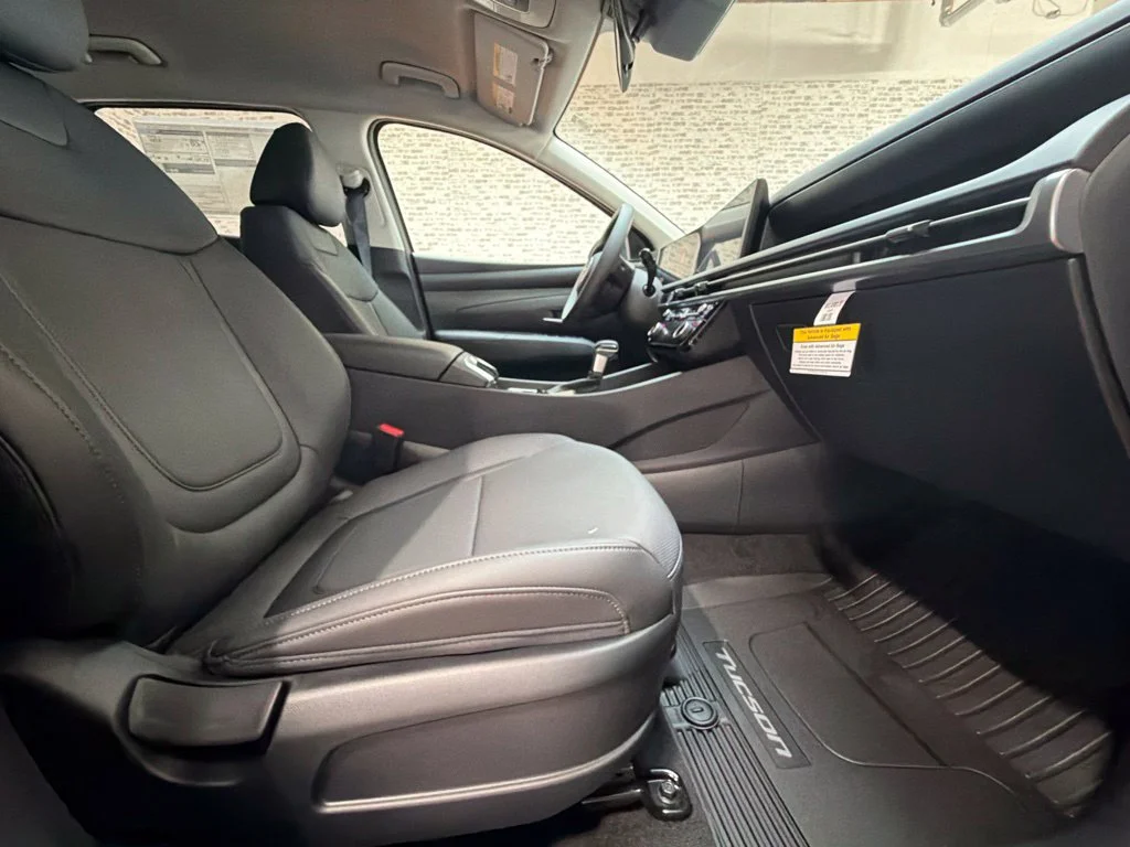 New 2026 Hampton Gray Hyundai SEL Plus image 12