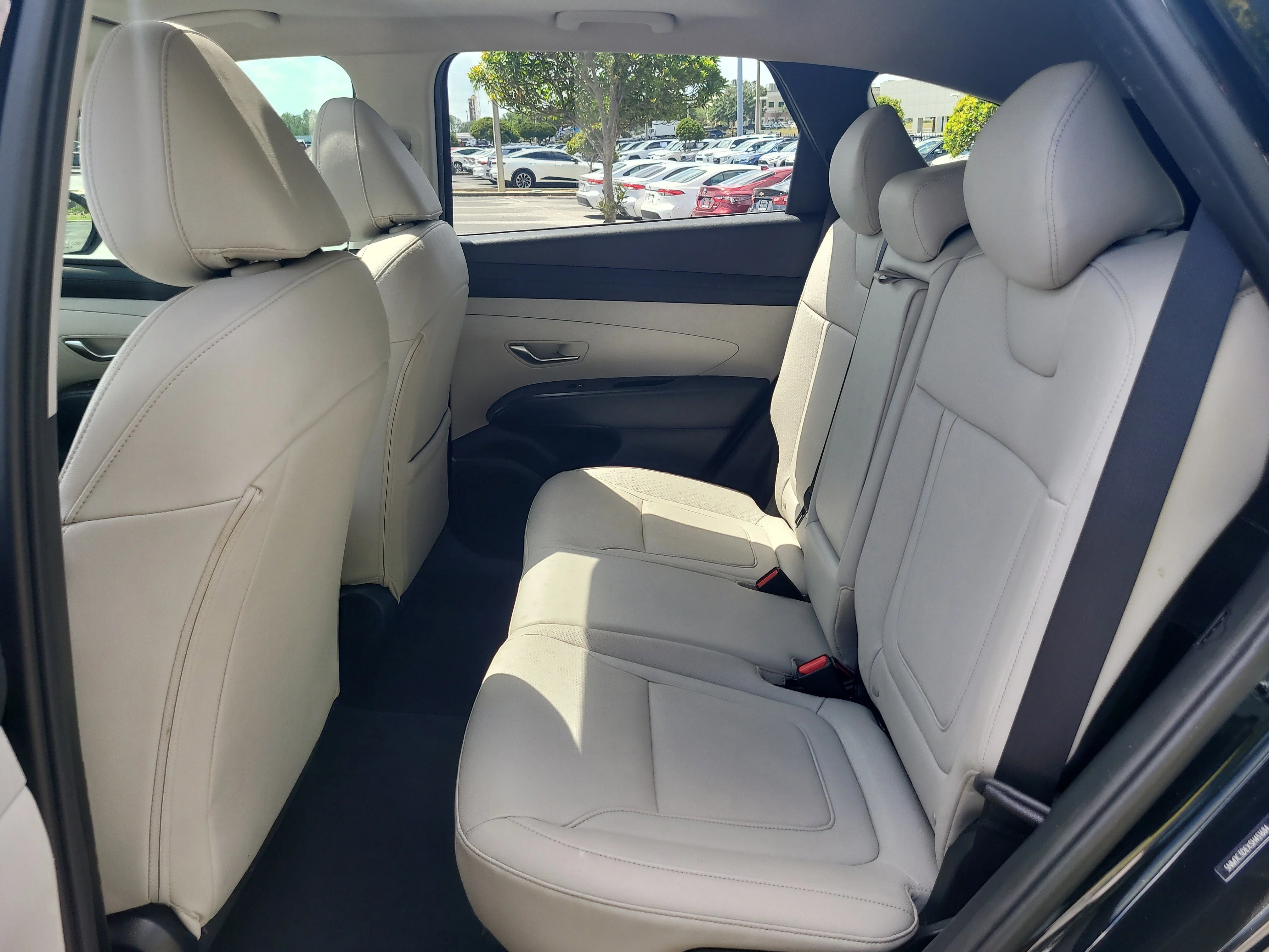 Used 2025 Phantom Black Hyundai SEL Convenience image 14