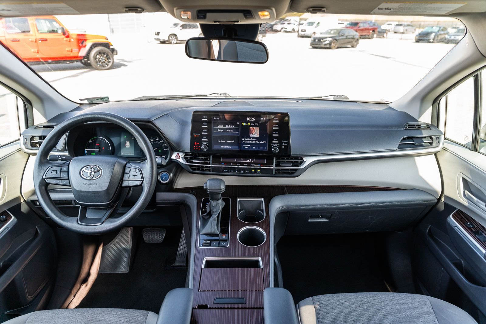 2024 Toyota Sienna LE - Photo 29
