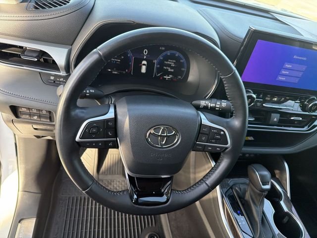 2023 Toyota Highlander Platinum - Photo 16