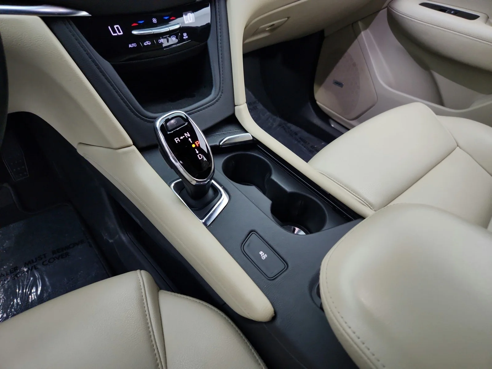 Used 2019 DARK MOCHA Cadillac FWD image 21