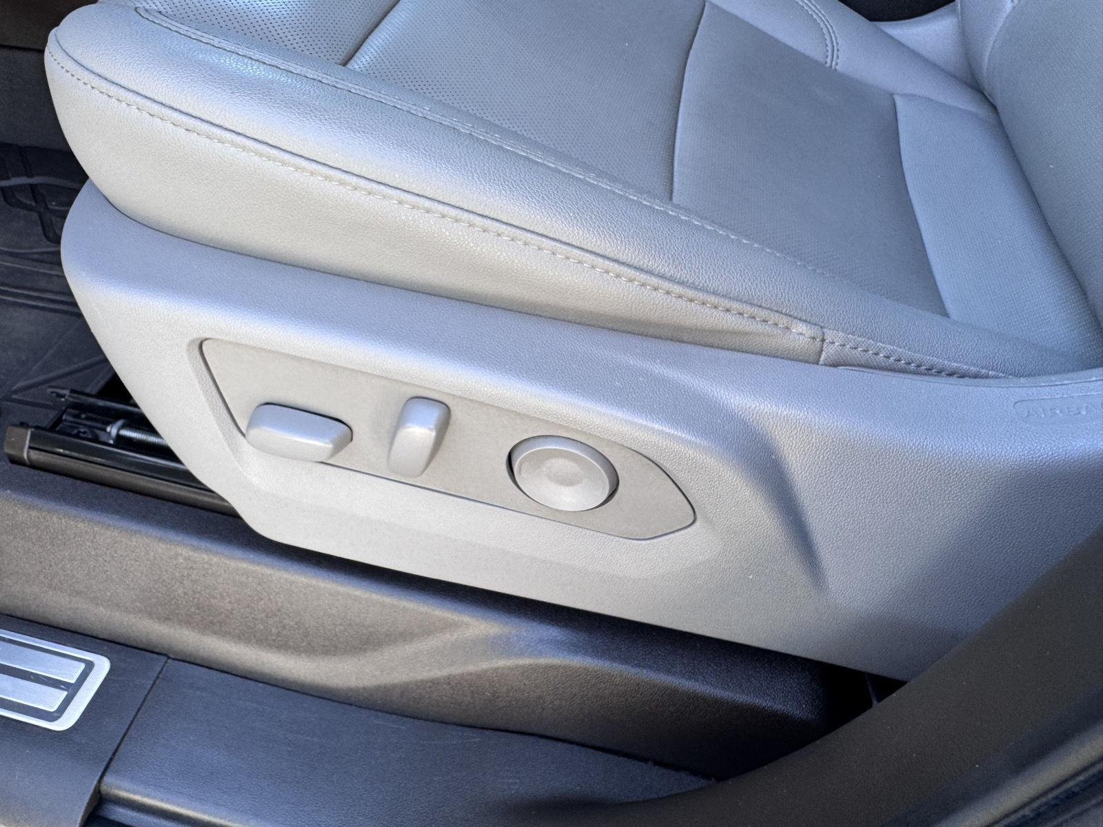 2022 Chevrolet Silverado 1500 LTZ - Photo 7