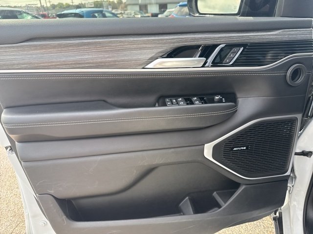 2024 Jeep Wagoneer Series II - Photo 9