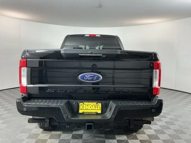 Used 2019 Agate Black Metallic Ford Lariat image 5