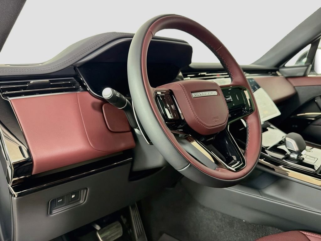 New 2026 Fuji White Land Rover Dynamic SE image 9