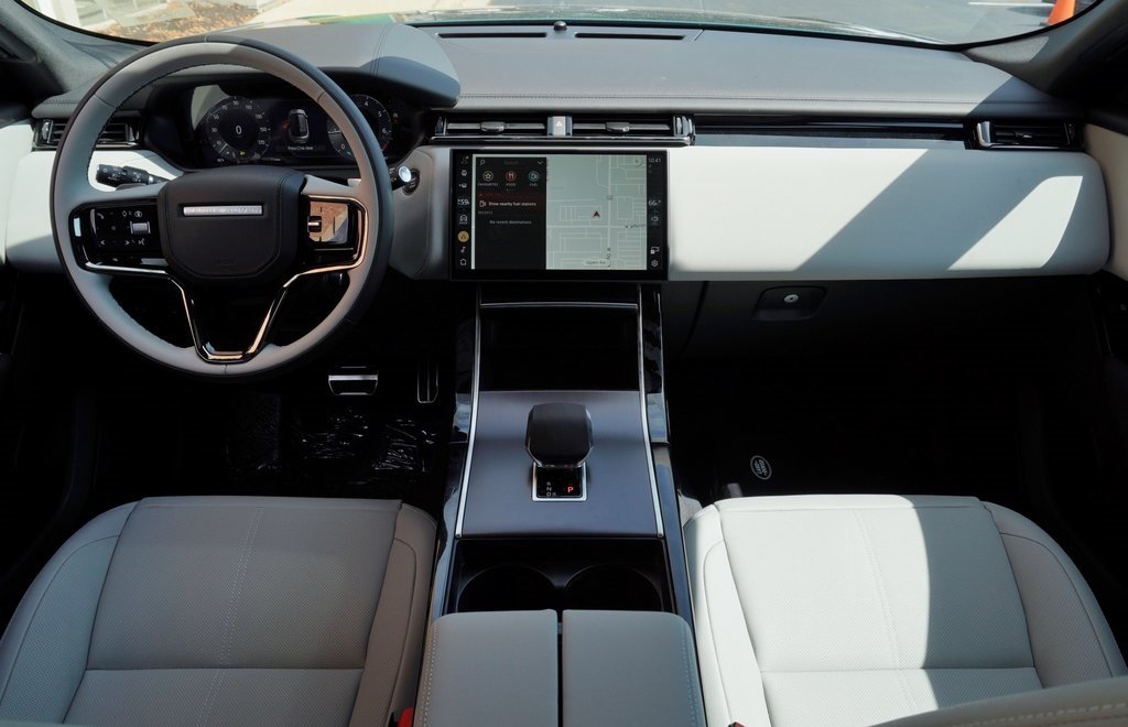 2026 LAND ROVER RANGE ROVER VELAR - Image 9