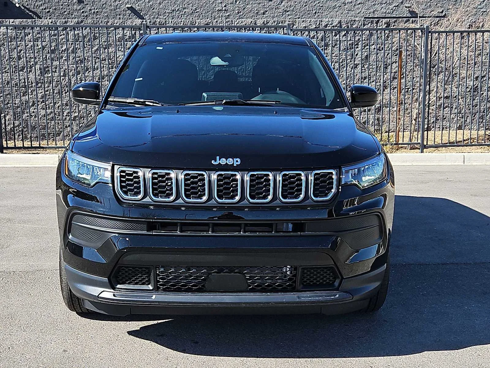Used 2025 Diamond Black Crystal Pearlcoat Jeep Sport image 3