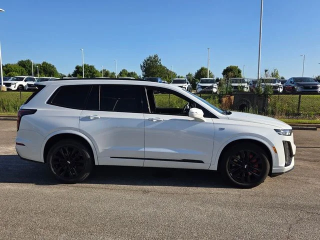 Used 2023 White Cadillac Sport image 17