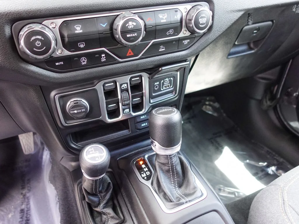 Used 2024 Gray Jeep Sport image 19