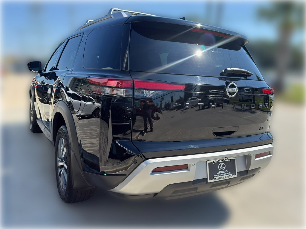 Used 2024 Super Black Nissan SL image 6