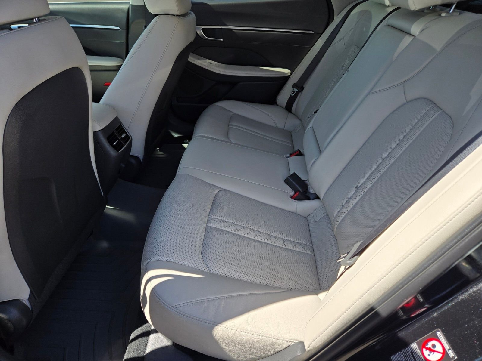 Certified Used 2022 Black Hyundai Limited image 12