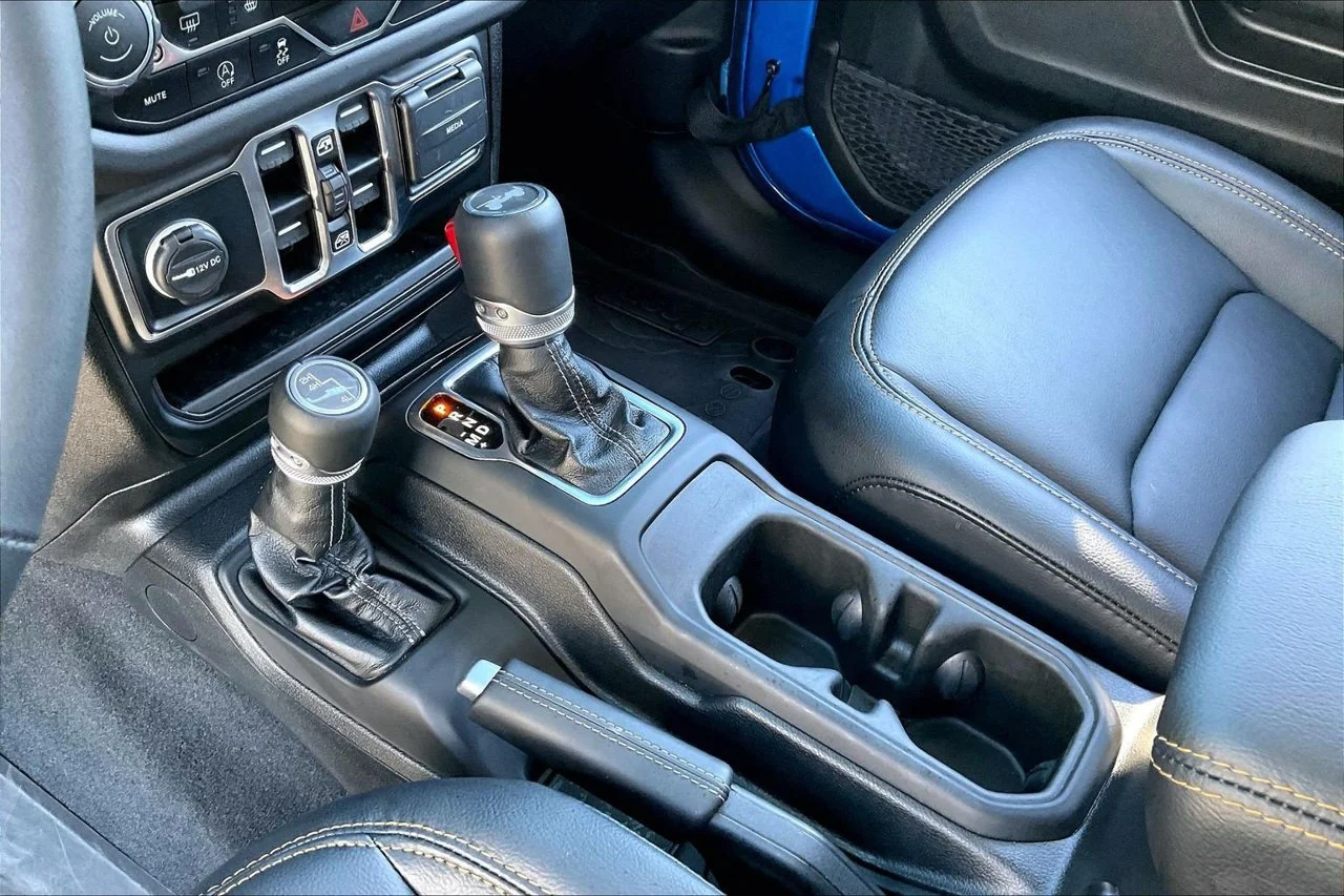 Certified Used 2025 Blue Jeep Sahara image 29