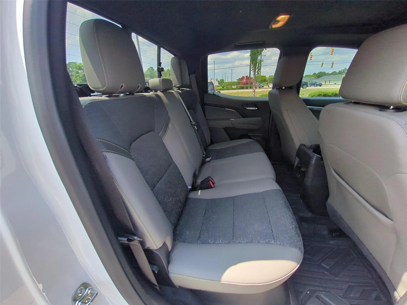 Used 2024 Summit White Chevrolet 4WD ZR2 image 37