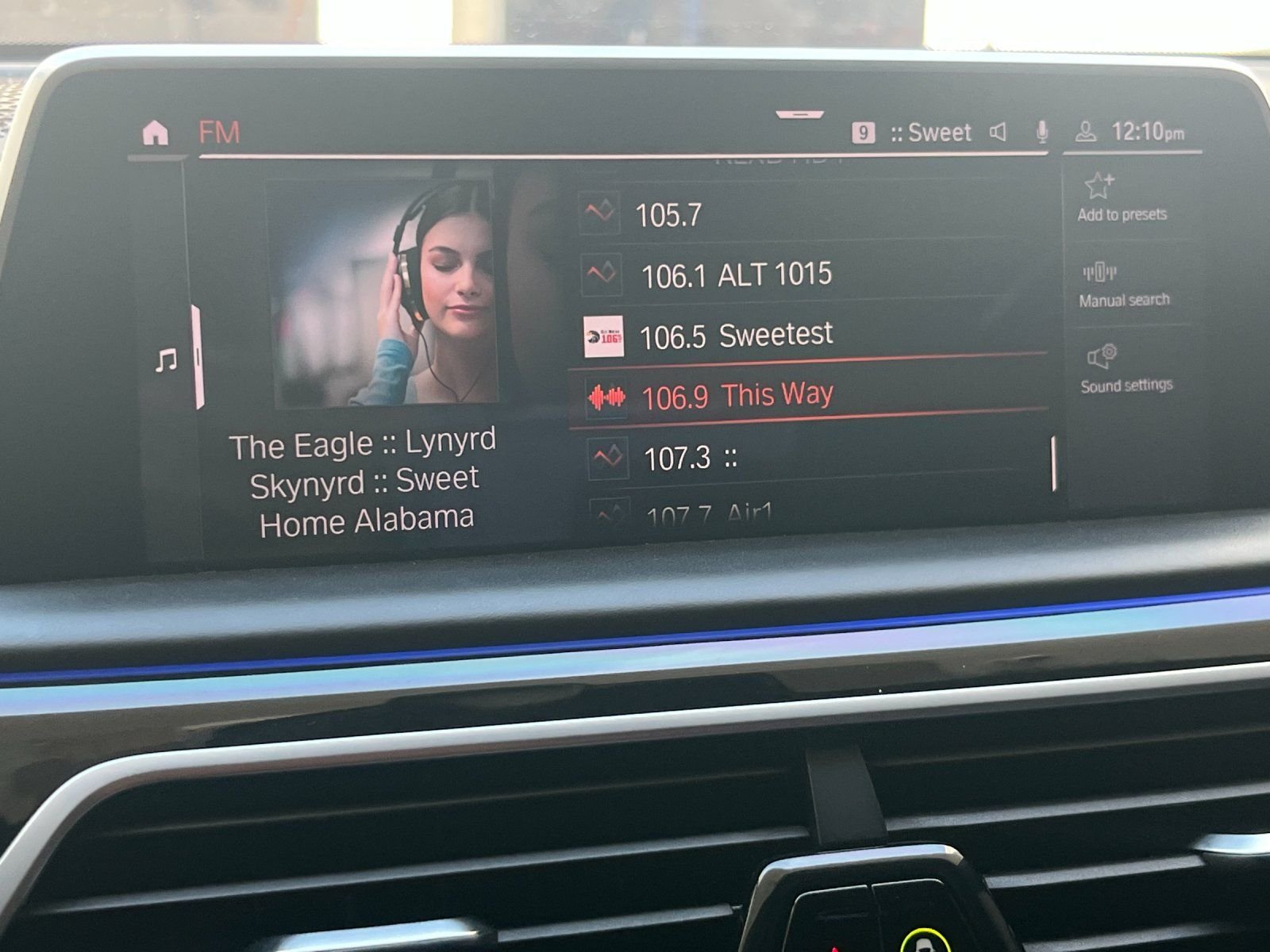 2021 BMW 7 Series M760i - Photo 16