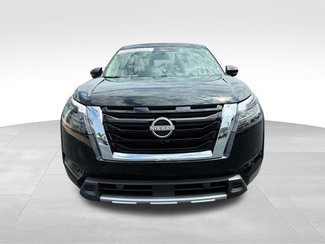 Used 2025 Black Nissan SL image 6
