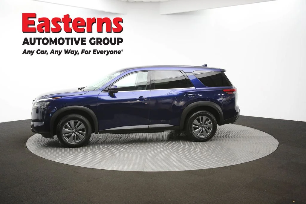 Used 2022 Blue Nissan S image 52