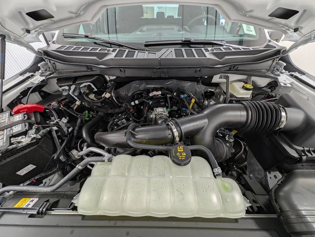 New 2026 Oxford White Ford STX® image 27