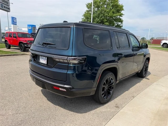 New 2026 Fathom Blue Pearl-Coat Exterior Paint (Late Availability) Jeep Summit Obsidian image 4