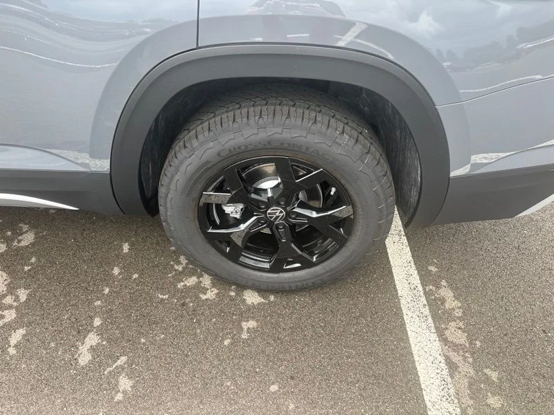 New 2026 Gray Volkswagen 2.0T Peak Edition image 46