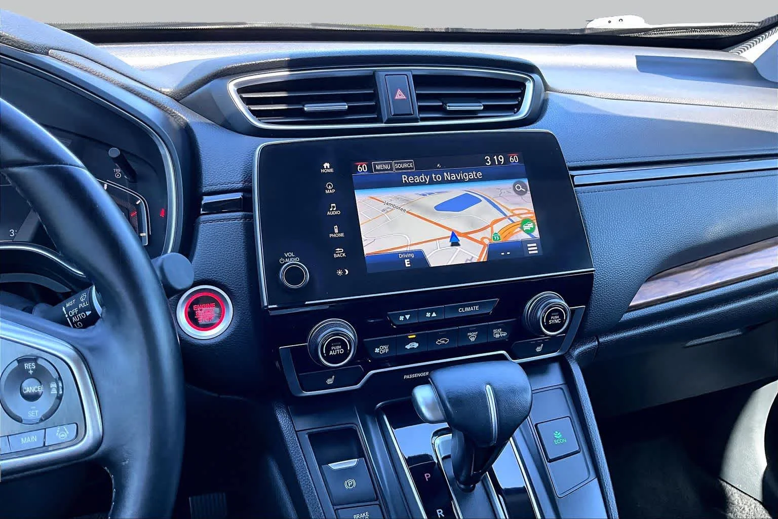 Used 2018 Lunar Silver Metallic Honda Touring image 6