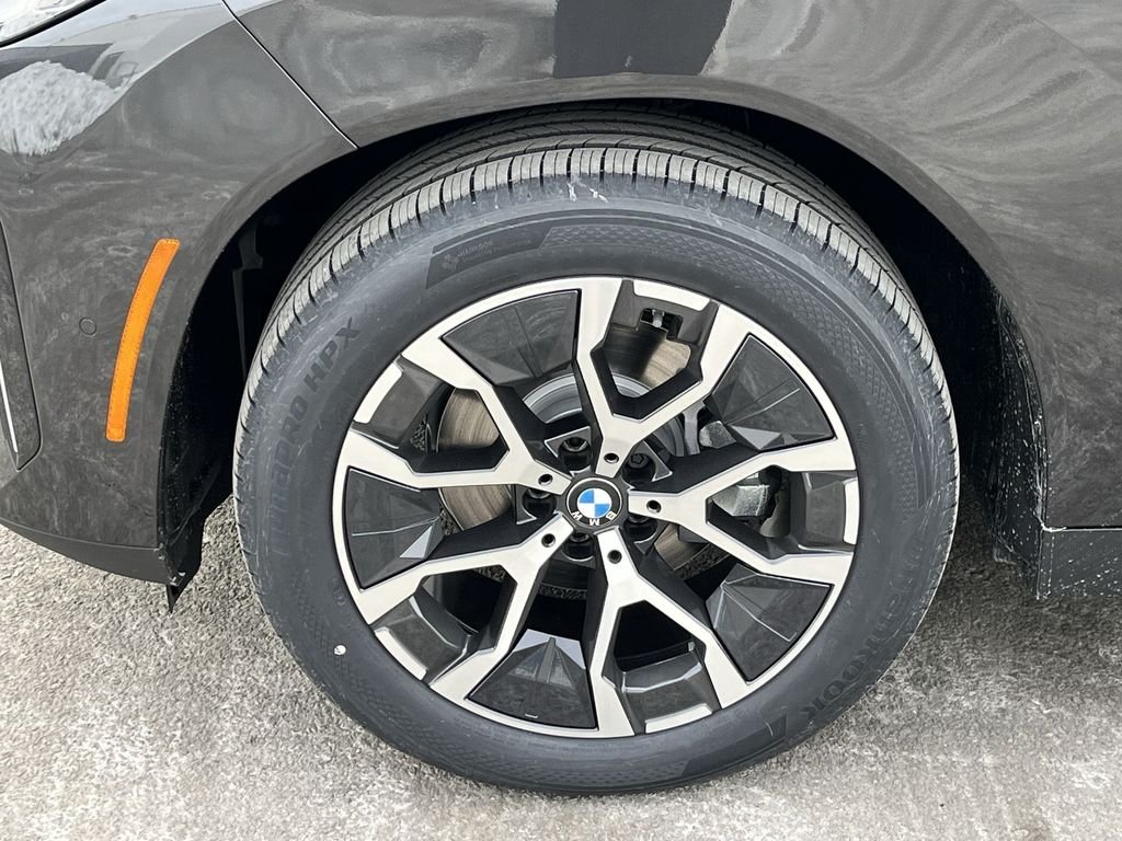 Used 2026 Dark Graphite BMW 30 xDrive image 10