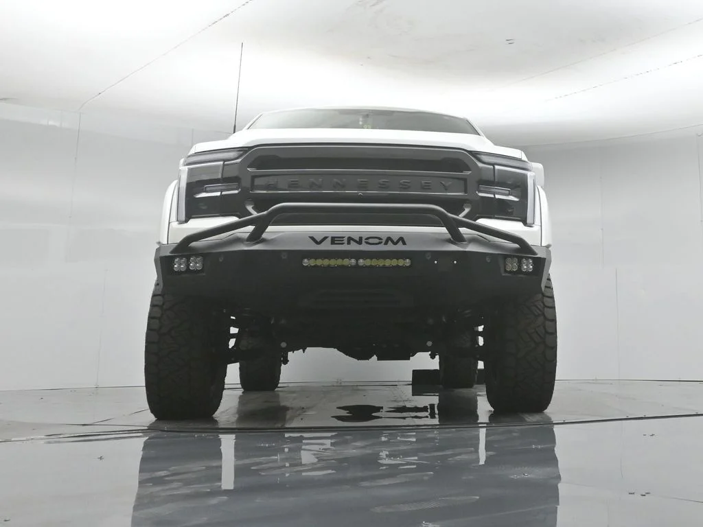 New 2026 Star White Metallic Tri-Coat Ford Lariat image 49
