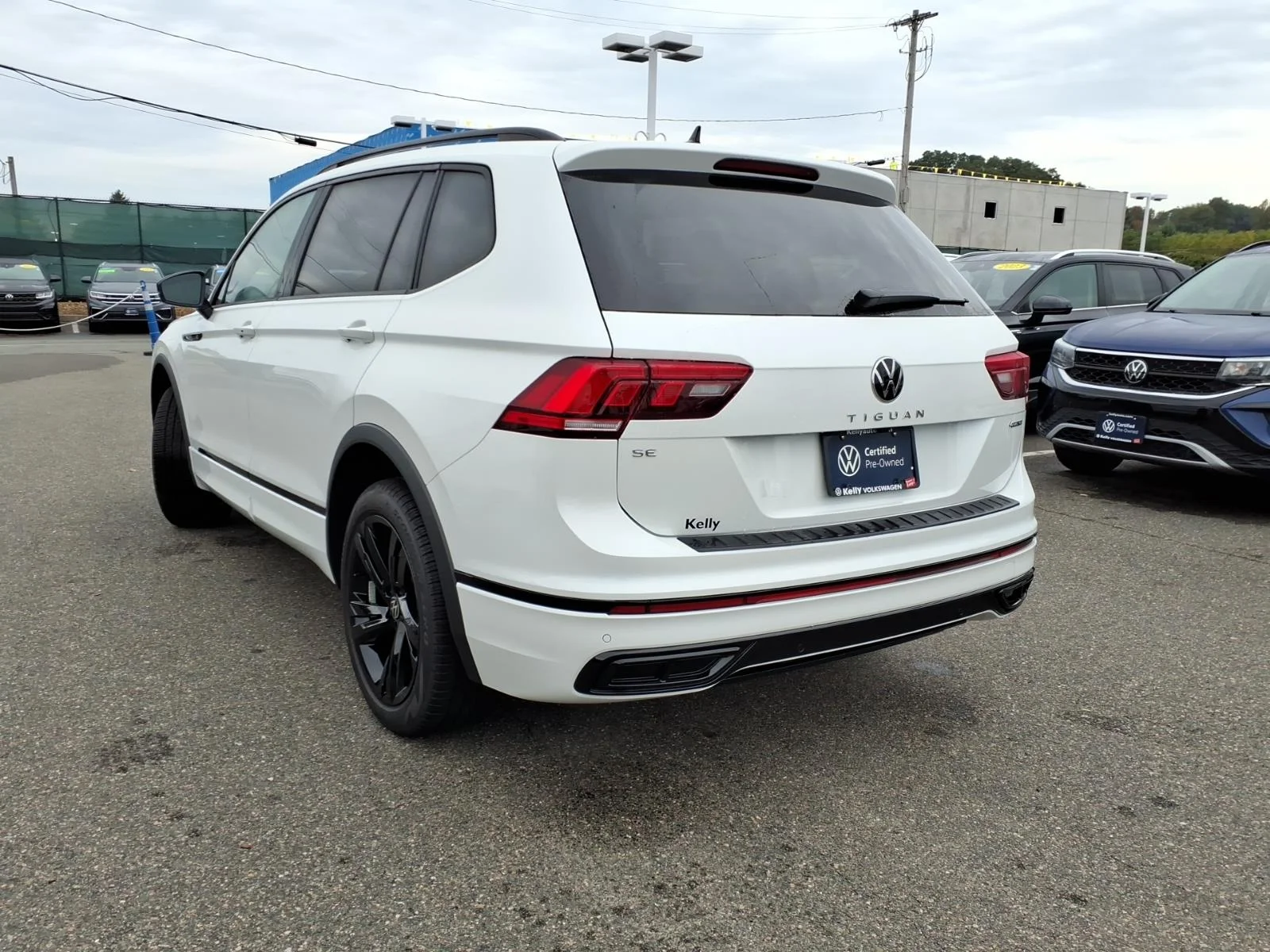 Certified Used 2024 OPAL WHITE PEARL EFFECT Volkswagen SE R-Line Black image 7