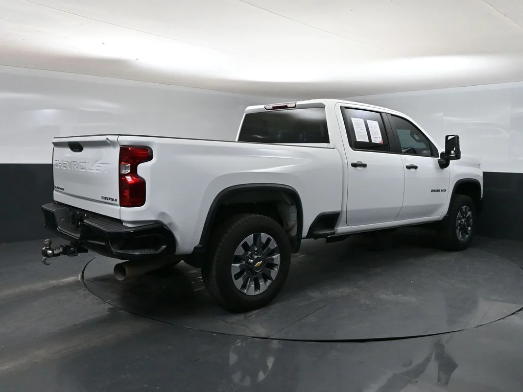 Used 2024 Summit White Chevrolet Custom image 4
