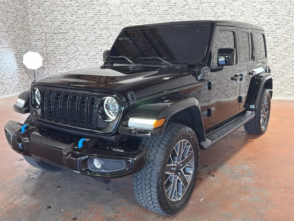 Used 2024 Black Clearcoat Jeep High Altitude 4xe image 3