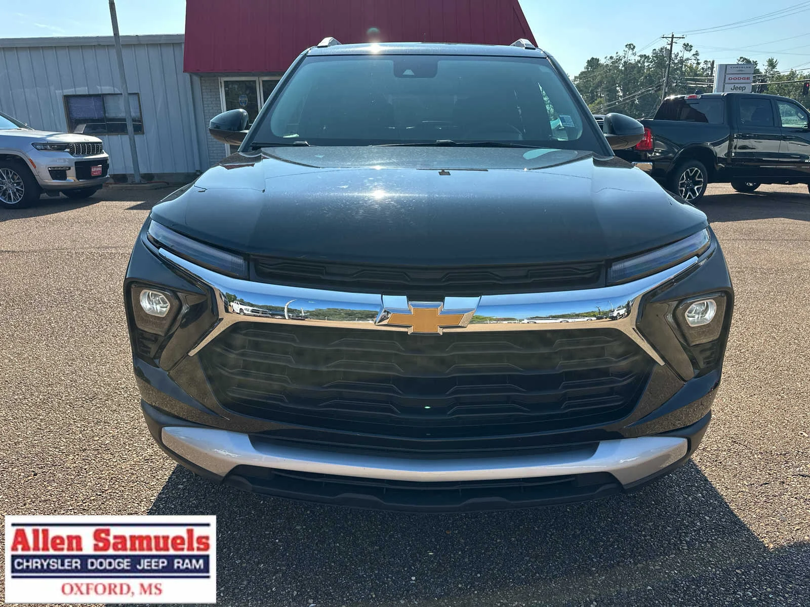 Used 2025 Mosaic Black Metallic Chevrolet LT image 8