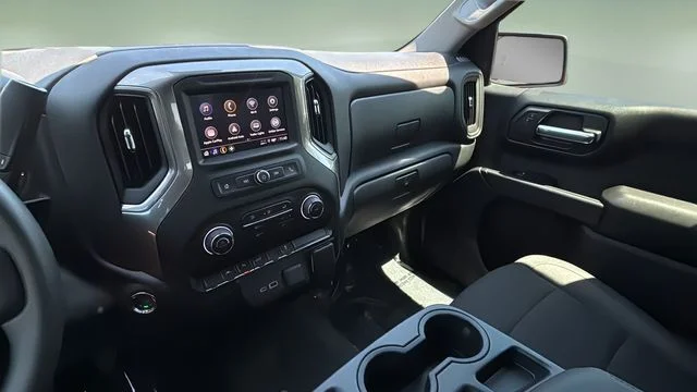 Used 2026 Black Chevrolet Custom image 23