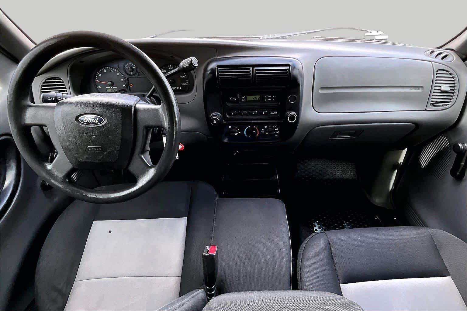 Used 2011 Oxford White Ford XL image 17