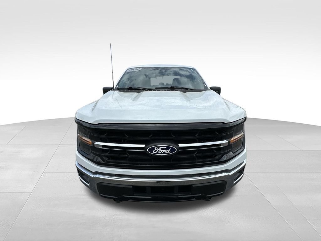 Used 2024 White Ford XLT image 18
