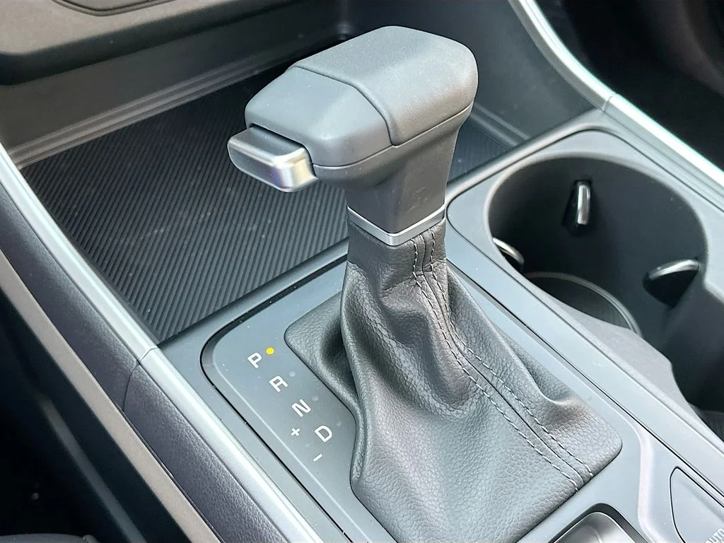 New 2026 Deep Chroma Blue Kia LXS image 17