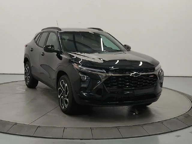 New 2026 Mosaic Black Metallic Chevrolet 2RS image 3