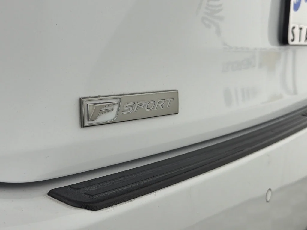 Used 2022 White Lexus F SPORT Handling image 39