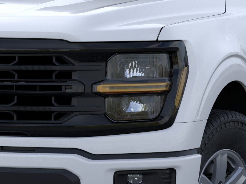 New 2026 Oxford White Ford XLT image 18