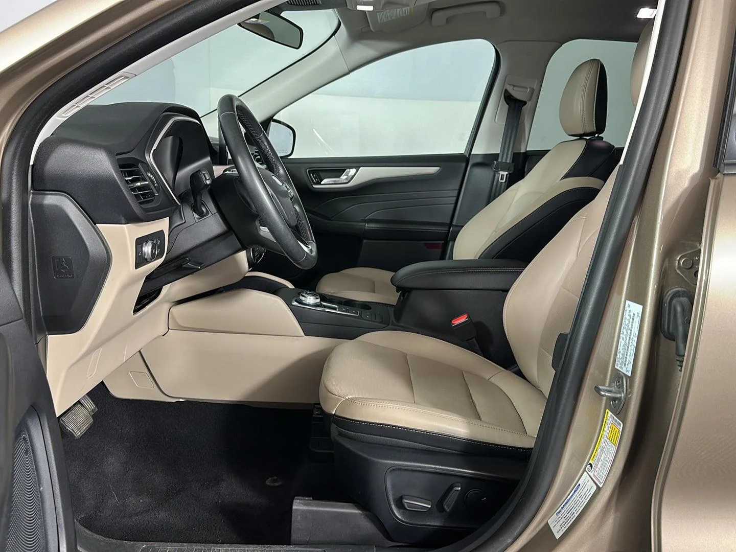 Used 2021 Desert Gold Ford SEL image 5