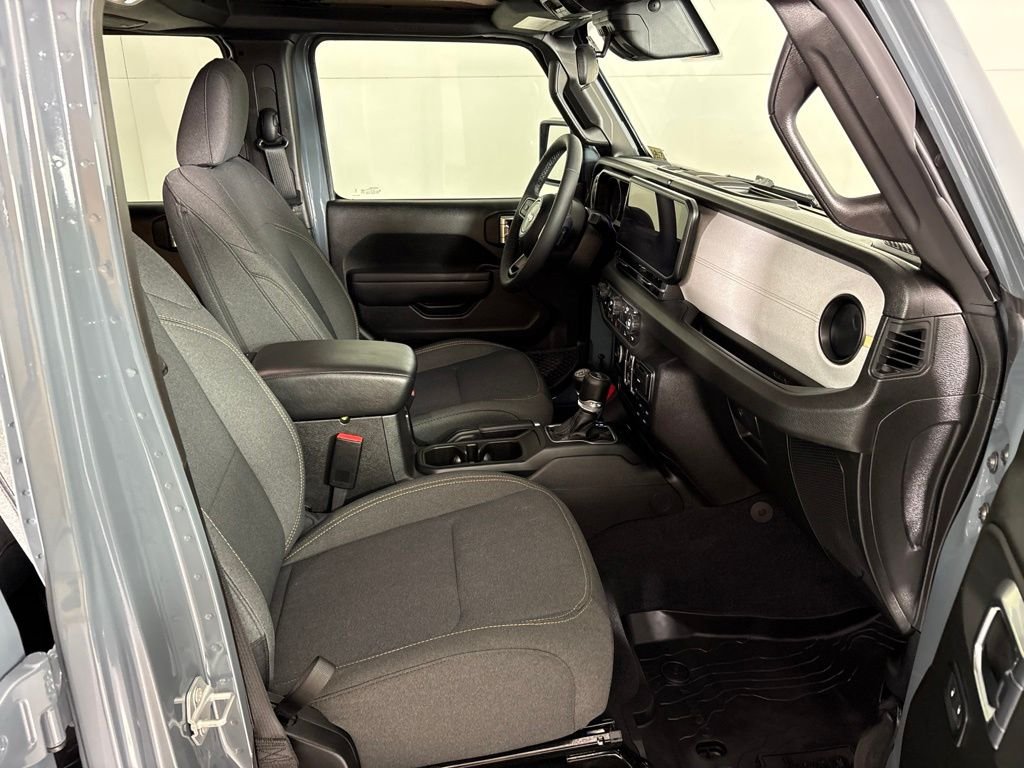 Used 2025 Gray Jeep Sport S image 15