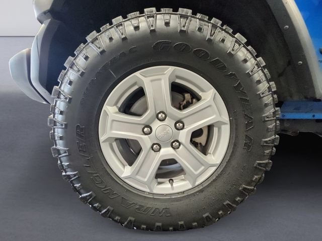 Certified Used 2023 Blue Jeep Sport S image 14