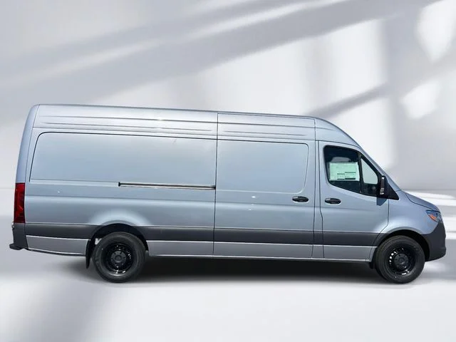 New 2026 Hightech Silver Mercedes-Benz Cargo 170 WB image 4
