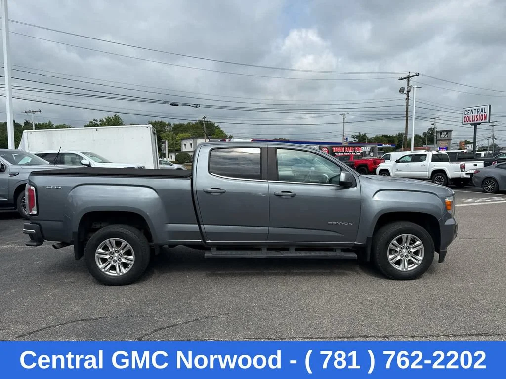 Used 2020 Gray GMC 4WD SLE image 6