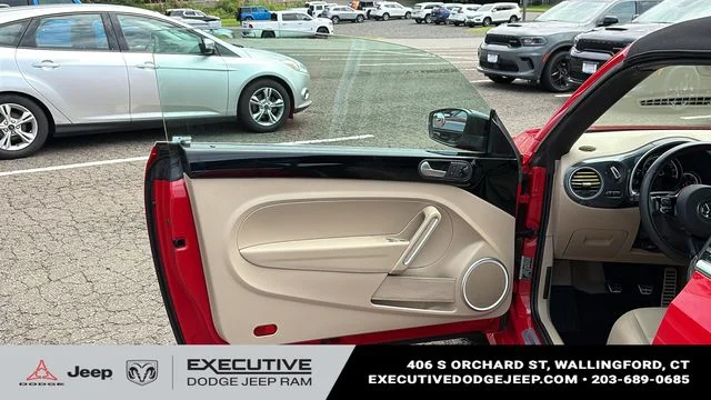 Used 2014 Red Volkswagen 2.0T R-Line image 6